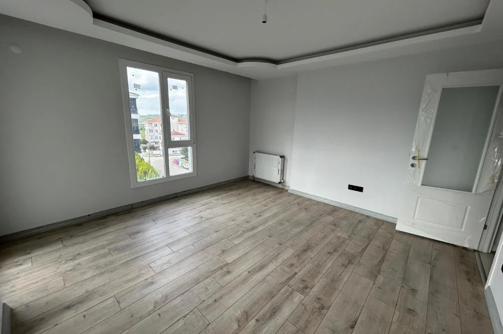 Sevgi Mahallesi’nde bahçe katı 3+1 daire